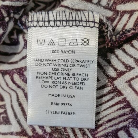 Painted Threads | Sharkbite Hem Chevron Print Tank | XS - Picture 8 of 8